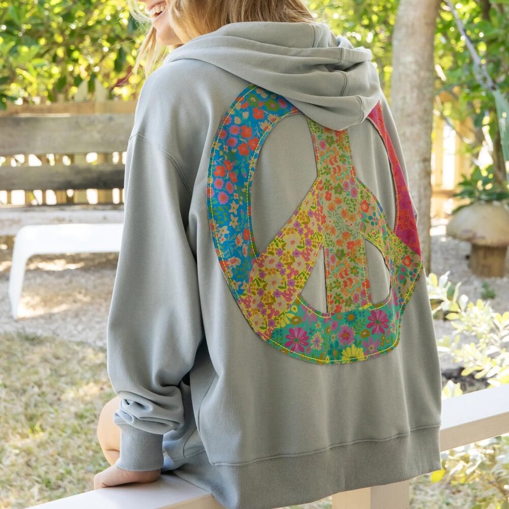 Natural Life Applique Zip-Up Hoodie – Bay Blue with Peace Sign
